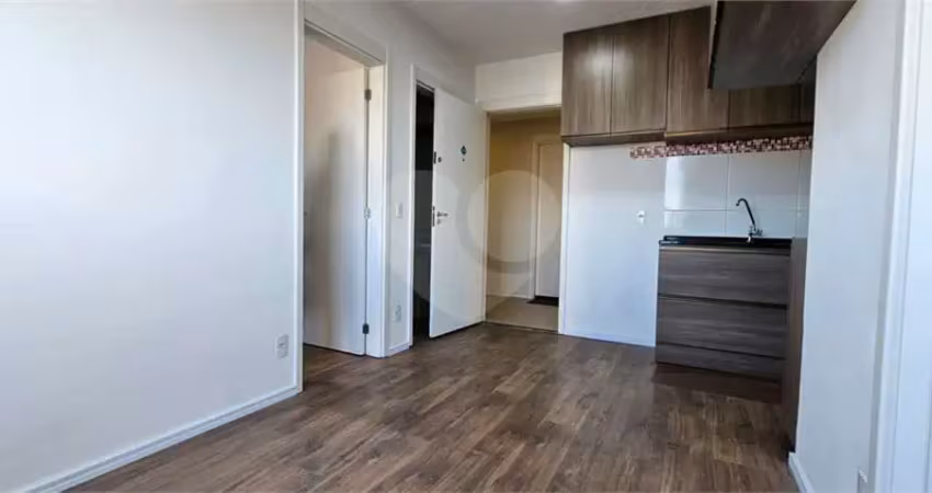 Apartamento com 2 quartos para alugar na Rua João Pereira, Lapa, São Paulo