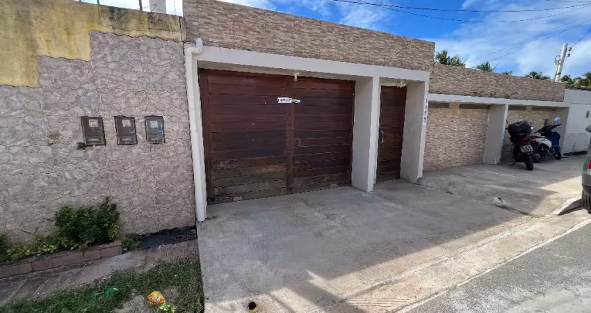 Excelente casa com fino acabamento e bem distribuída em barra nova