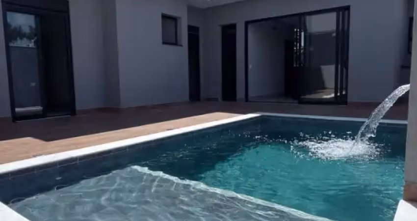 Linda casa com piscina e 3 suítes no residencial jardim laguna
