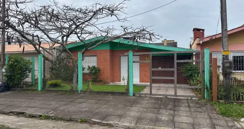 Casa com 3 quartos à venda na Rua Andira, Centro, Capão da Canoa