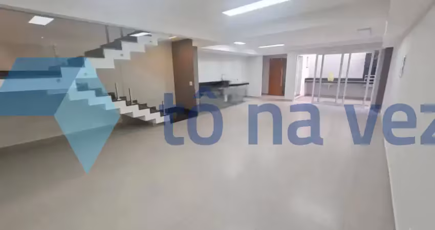 Sobrado à venda com 300m², 3 dormitórios e quintal em barcelona - são caetano do sul - sp
