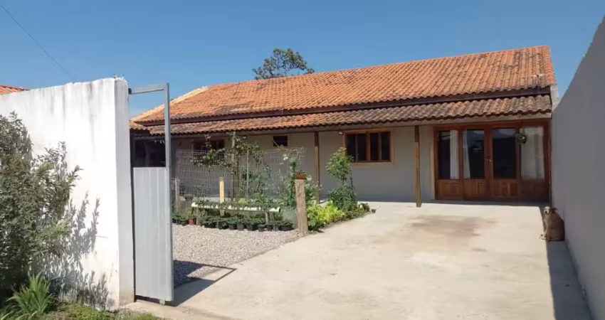 Sua casa bem localizada prox. as principais praias de palhoça sc, otimo terreno e melhor preço