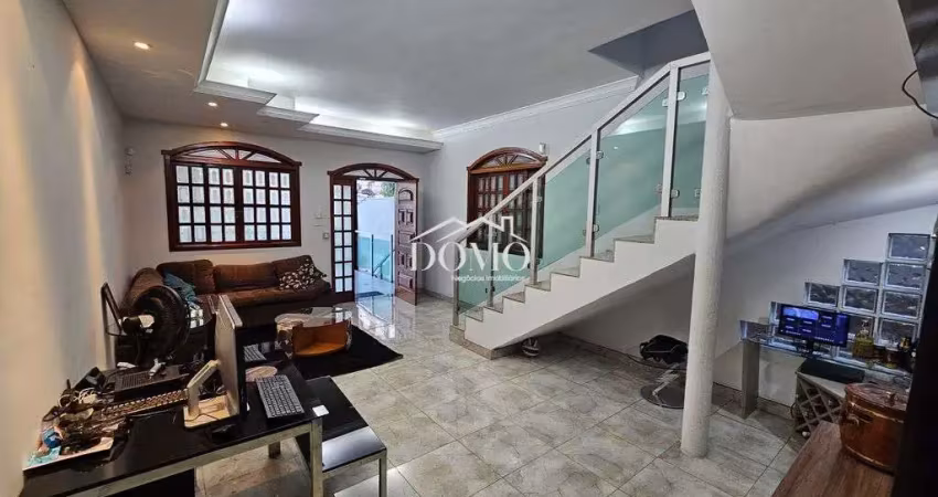 Casa com 3 quartos à venda na Rua Aloysio Lobão Veras, 290, Serrano, Belo Horizonte