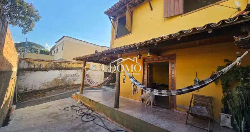 Casa com 3 quartos à venda na Rua Marianita, 297, Alípio de Melo, Belo Horizonte