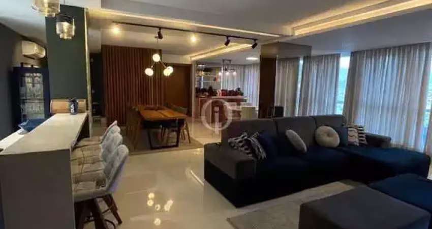 Apartamento finamente mobiliado com marina privativa no edifício marina beach towers em balneário camboriú/sc.