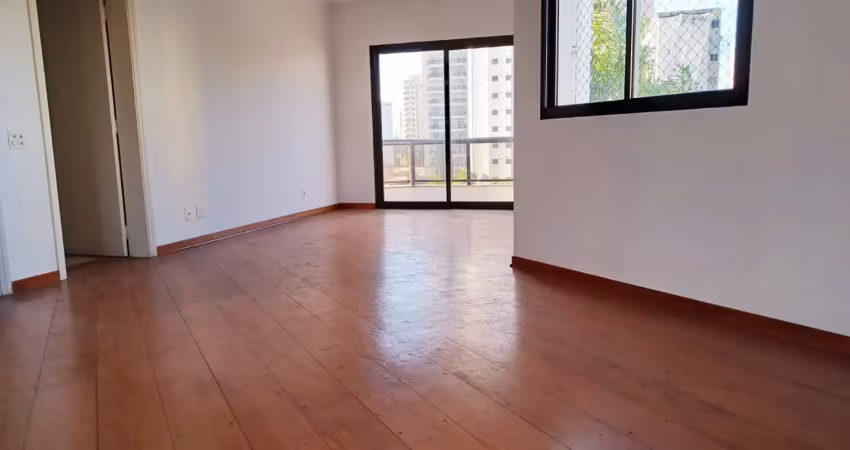 Lindo apartamento alto padrão  oportunidade um luxo ,pratico morar em plena vila congonhas, rua tranquila toda segurança,apartamento bem dividido e lindo, próximo a supermercados aeroporto sem rota de