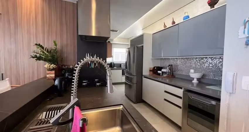 Localizado em uma das regiões mais desejadas de santos, no bairro marapé, este excelente apartamento de 84m² oferece conforto, praticidade e uma estrutura completa para toda a família.