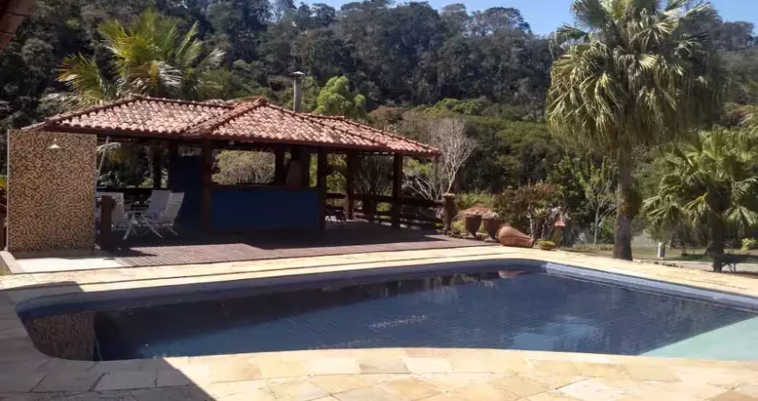 Chácara / sítio com 3 quartos à venda na zona rural