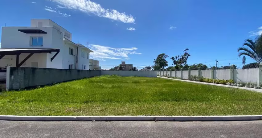 Terreno em condomínio residencial garapuvu - campeche