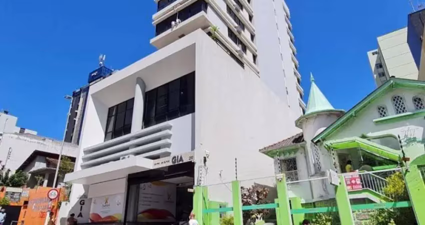 Sala comercial 84,26m² com garagem - centro de florianópolis