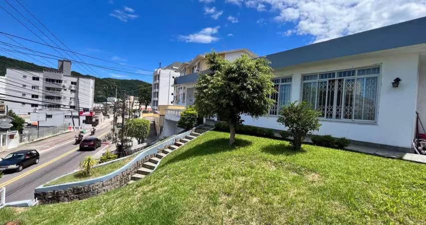 Casa com 4 quartos à venda na Rua João Motta Espezim, 879, Saco dos Limões, Florianópolis