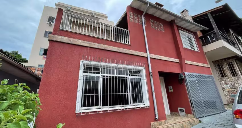 Casa com 3 quartos à venda na Rua Firmino João Raffs, 173, Agronômica, Florianópolis