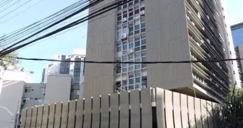 Sala comercial com 40m, andar alto- centro de florianópolis