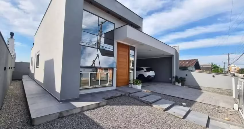 Casa com 3 quartos à venda na Rua Prefeito Otávio Zacchi, 123, Centro, Palhoça