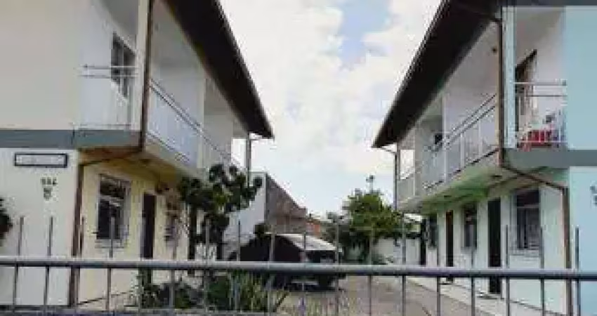 Kitnet / Stúdio para alugar na Rua José Xavier da Rosa, 582, Carianos, Florianópolis