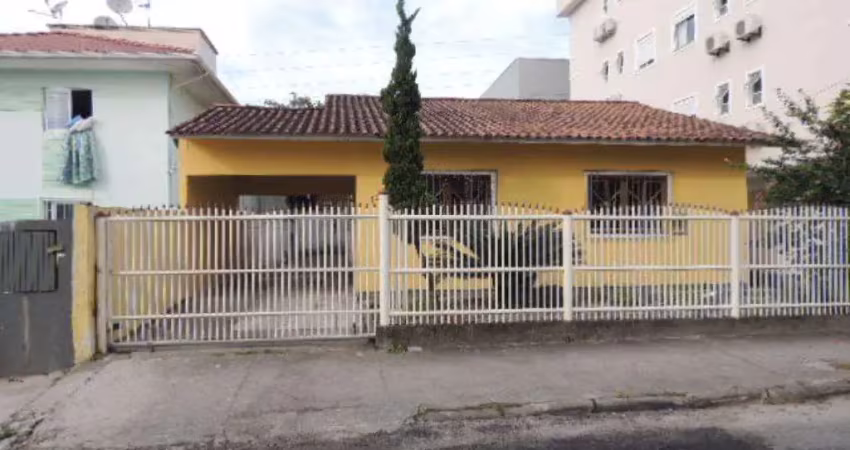 Casa com 3 quartos para alugar na Rua Trieste, 128, Passa Vinte, Palhoça