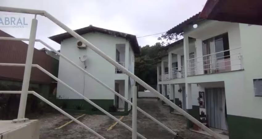 Apartamento com 2 quartos para alugar na Rua Vereador Osni Ortiga, 71, Lagoa da Conceição, Florianópolis