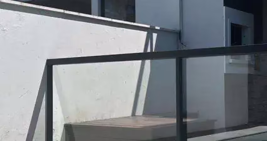 Casa com 3 quartos para alugar na Avenida Tucumã, 145, Campeche, Florianópolis