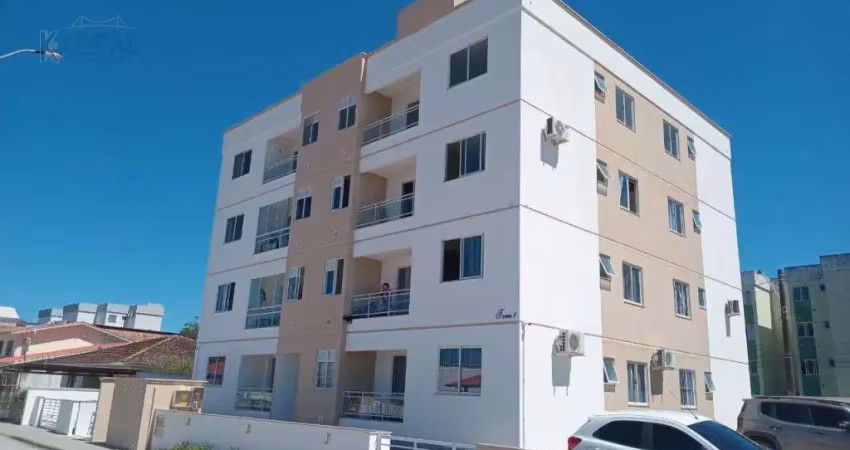 Apartamento com 2 quartos para alugar na Angelo Tancredo, Passa Vinte, Palhoça