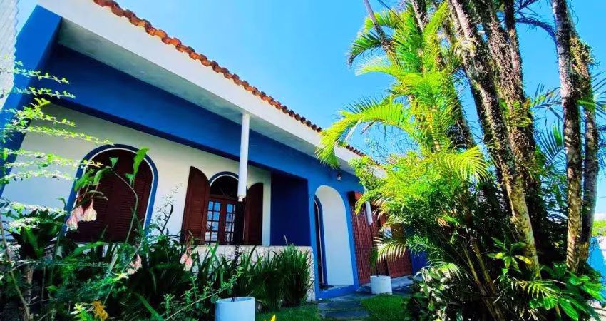 Casa com 4 quartos para alugar na Rua Luiz D'Acampora, 451, Jardim Atlântico, Florianópolis