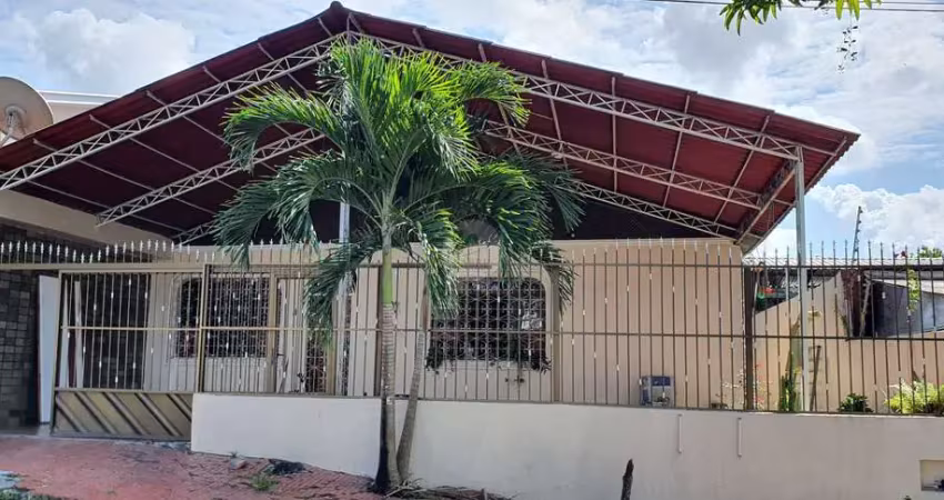 Casa com 5 quartos a venda no conjunto cophasa manaus