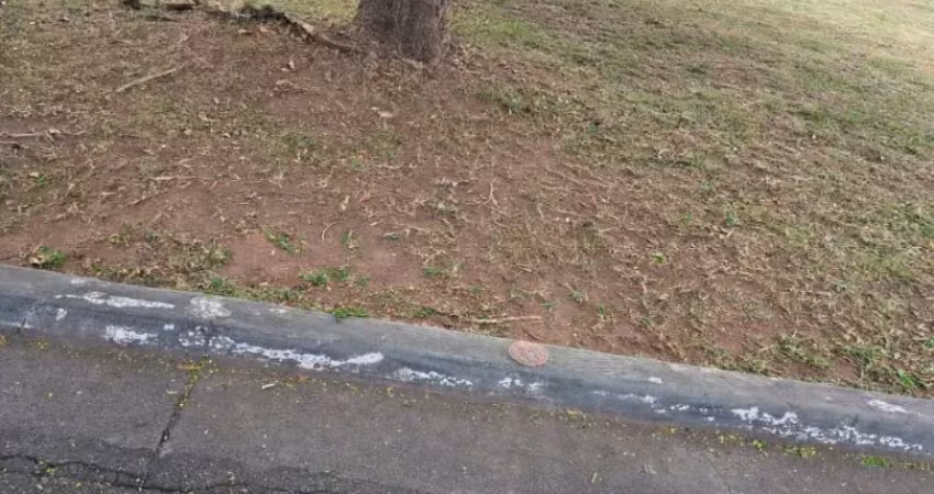 Terreno à venda no Jardim da Rainha, Itapevi 