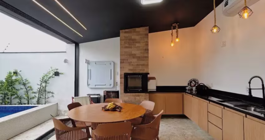 Casa no parque dez /  3 quartos + piscina - fino acabamento- não perca