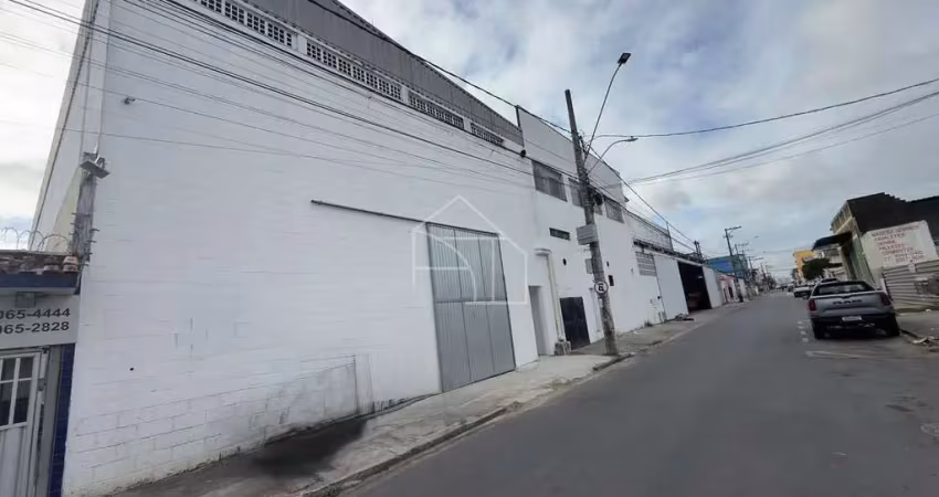 Barracão / Galpão / Depósito com 1 sala para alugar na Rua Iracema, Jardim Limoeiro, Serra