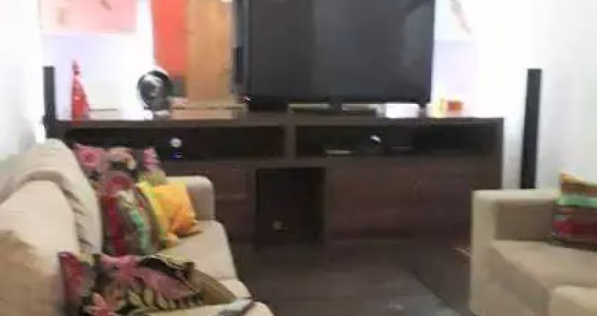 Vende-se excelente casa com apartamento conjugado no bairro parque das américas!