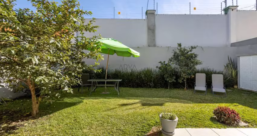 Casa em condomínio fechado com 4 quartos à venda na Rua Hermenegildo Luca, 101, São Braz, Curitiba