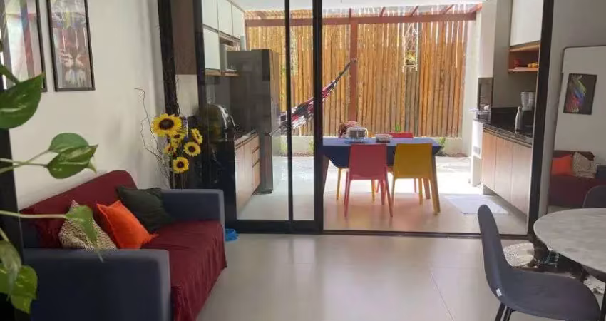 Apto possui 93 m2 com 2 quartos , cozinha goumet e garden