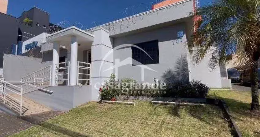 Casa comercial para alugar na Avenida João Naves de Ávila, 1, Centro, Uberlândia