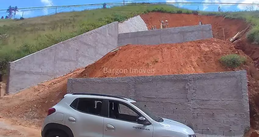 Terreno com 600 metros quadrados a venda no condomínio serro real em juiz de fora