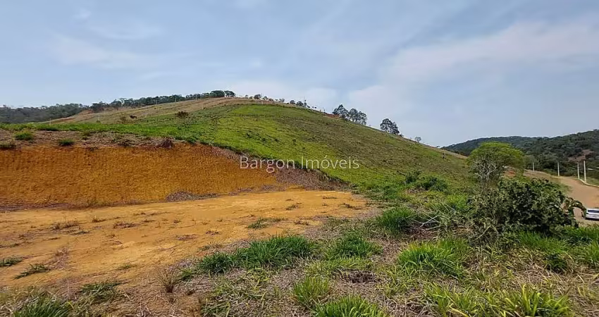 Excelente terreno com 3.013 metros quadrados no condomínio villagio da serra ii em juiz de fora