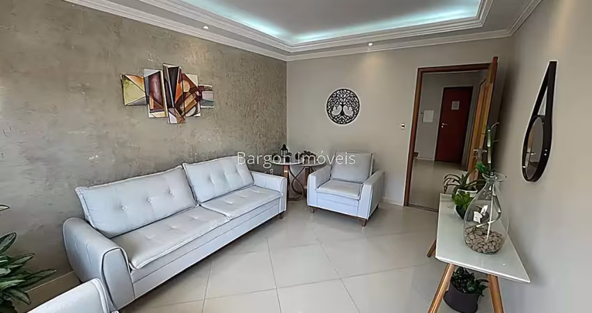 Casa triplex com 4 quartos sendo 1 suíte a venda em matias barbosa
