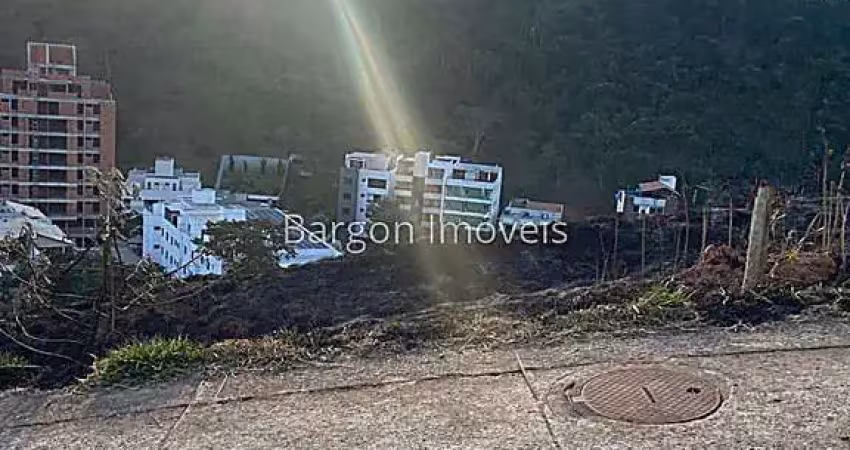 Otimo terreno com 540 metros quadrados a venda no bairro recanto da mata em juiz de fora