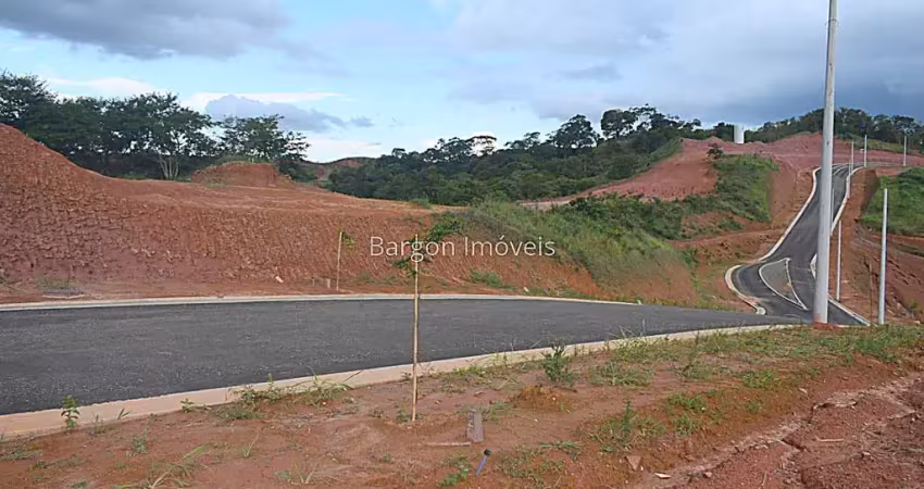Excelente lote plano com 460 metros quadrados a venda no condomínio reserva salvaterra em juiz de fora