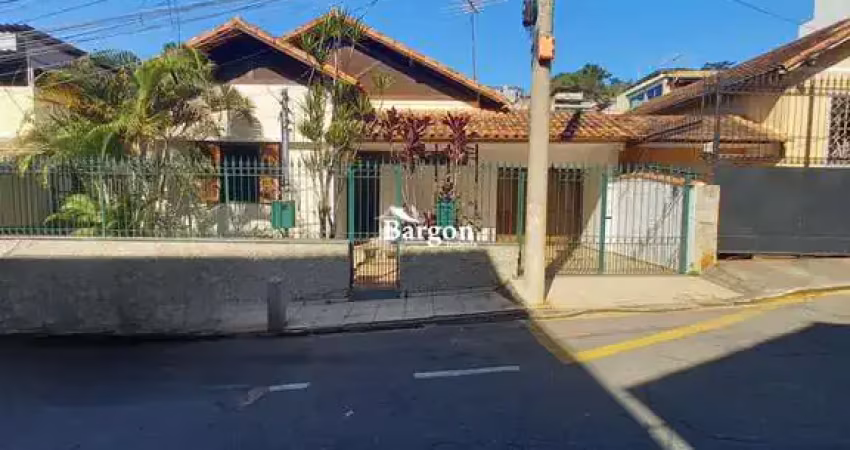 Casa com 3 quartos sendo 1 suíte a venda no bairro grajaú em juiz de fora