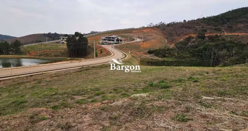 Lote plano com 300 metros quadrados a venda no condomínio estrela do lago em juiz de fora