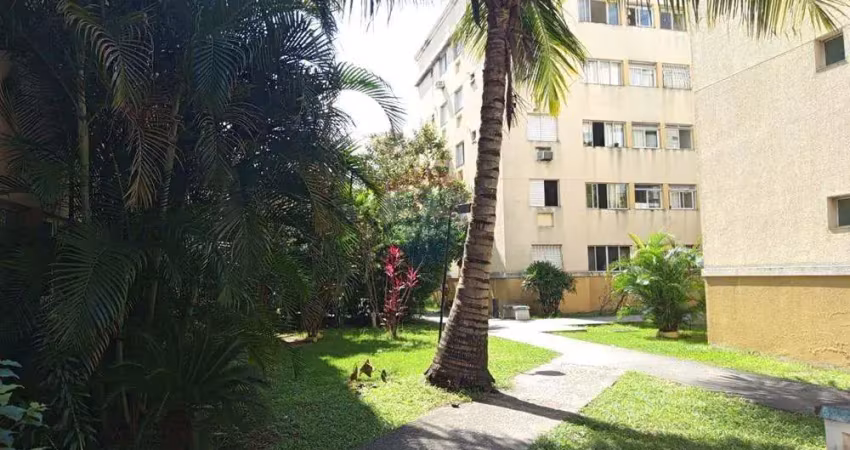 Apartamento com 2 quartos à venda na Rua Gentil de Ouro, 615, Inhoaíba, Rio de Janeiro