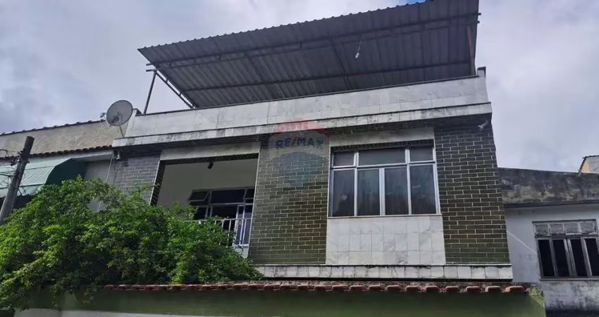 Casa de vila à venda na estrada intendente magalhães, em madureira, com 259 m² e 3 quartos