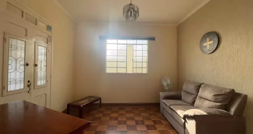 Casa com 3 quartos à venda na Rua Tiradentes, Centro, Araras