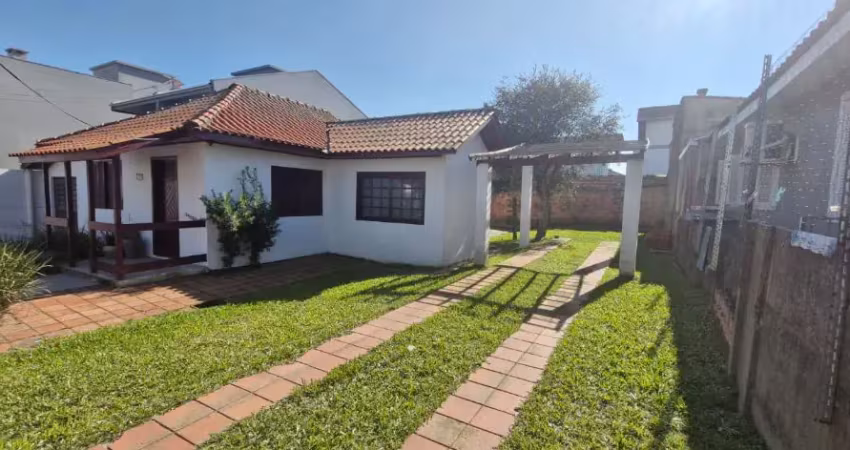 Casa térrea com terreno amplo no bairro niterói – canoas