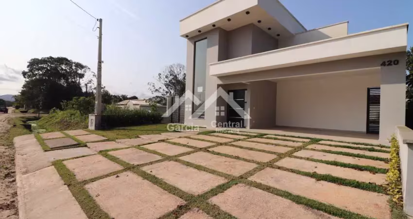 Casa em condomínio em peruíbe com 3 quartos sendo 2 suítes