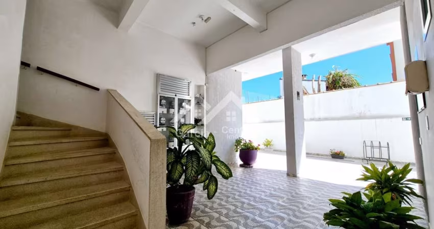 Apartamento em Peruíbe, localizado no Centro e próximo a praia