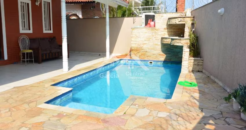 Casa em Peruíbe no bairro Belmira Novaes