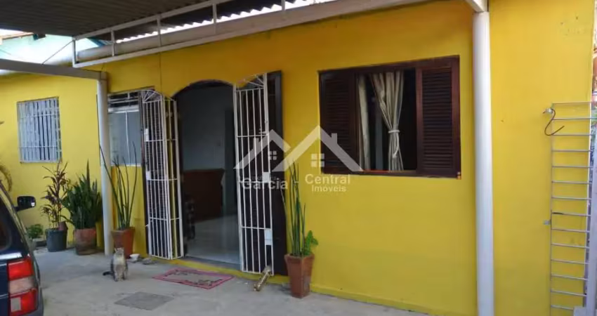 Casa em Peruíbe no bairro Caraminguava