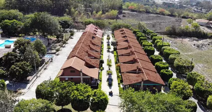 Vendo casa em gravatá, com 3 quartos e mesanino no prive mont serrat