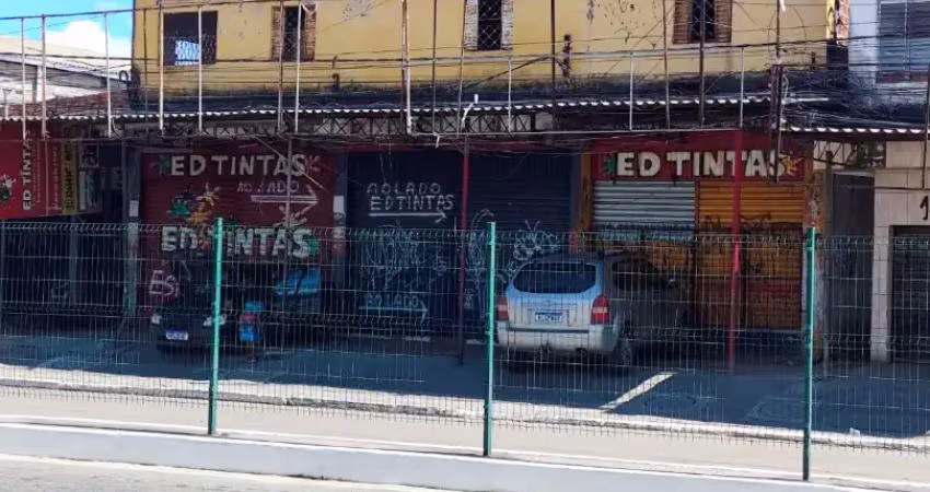 Vendo casa comercial com 3 lojas e 3 salas, e 3 vagas, na avenida presid3nte kennedy