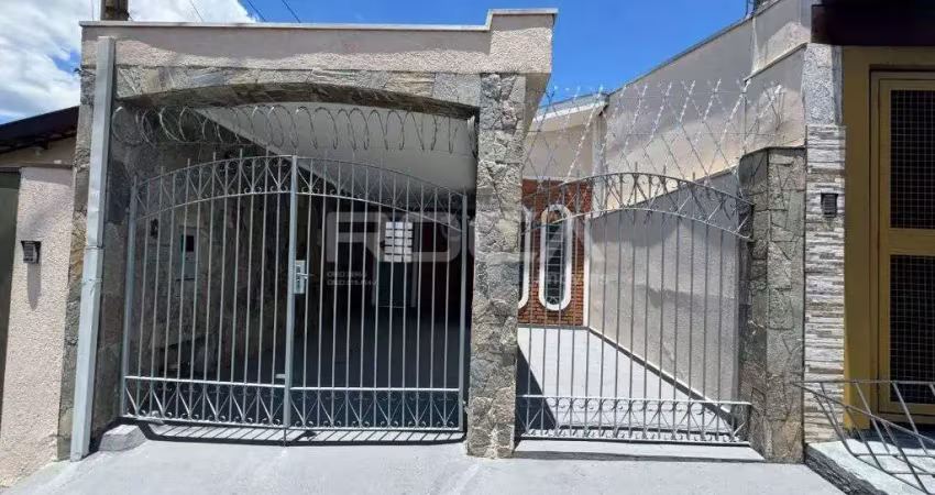 Casa espaçosa de 2 dormitórios com piscina no jardim nova são carlos
